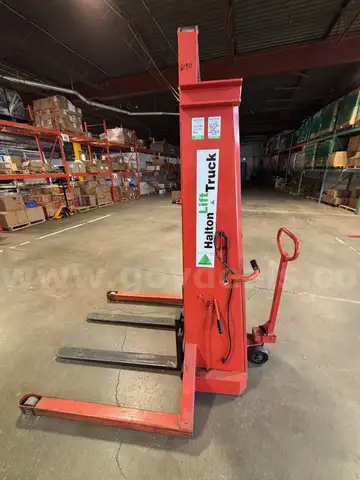 Electric Pallet Stacker