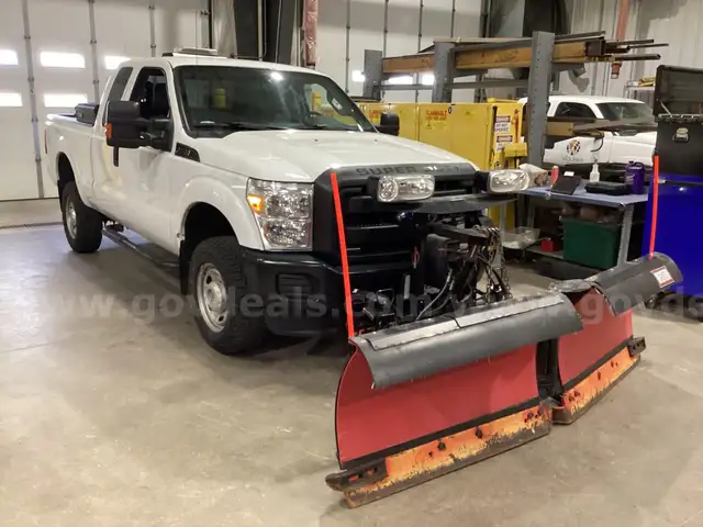 2016 Ford F-250 SD XL SuperCab 4WD