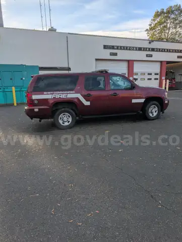 Shift Commander Vehicle - 2009 Suburban 4WD 3/4 Ton LS