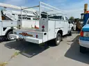 2005 FORD F 350 diesel 4 wheel drive with tool bed