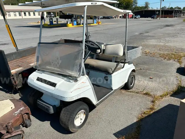 Club Car Gas cart with bed