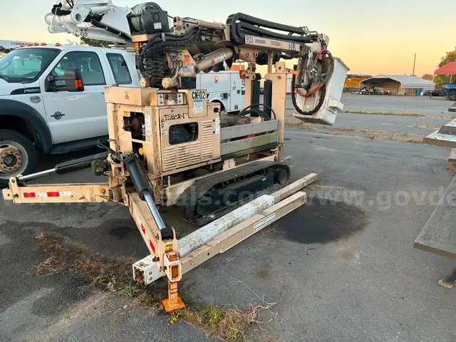 Tiger 1 Backyard digger derrick   unit 921