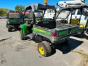 825 i  John Deere Gator