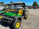 825 i  John Deere Gator