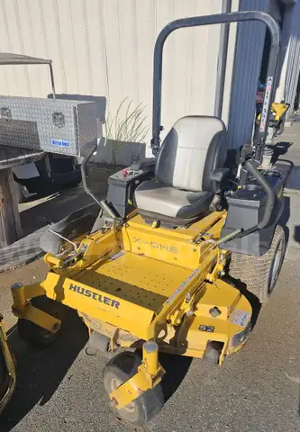 2019 HUSTLER X ONE 52&#x22;