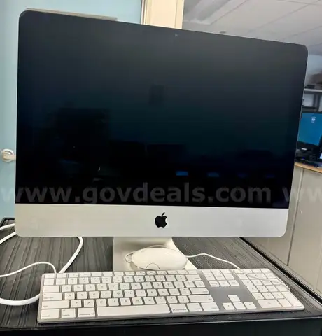 One Apple iMac (21.5-inch, Late 2012)