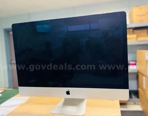 One Apple iMac Intel Core I5 5K Mid-2017