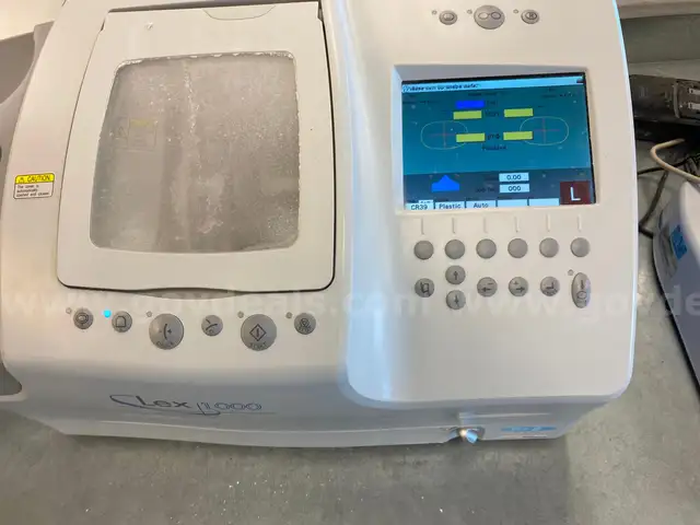 NIDEK LEXI  1000 PATTERNLESS EDGER