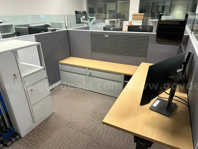 Steelcase Workstations – Lot of 4