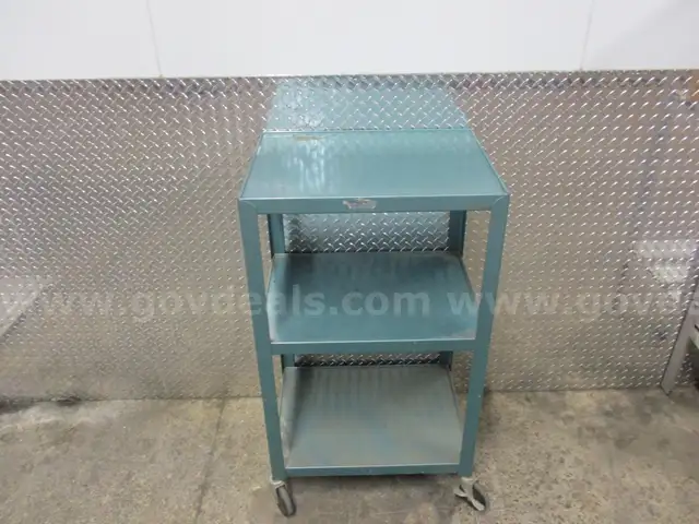 ROLLING PROJECTOR CART