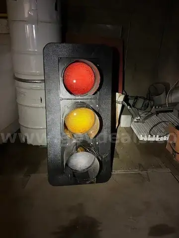Old Signal Head