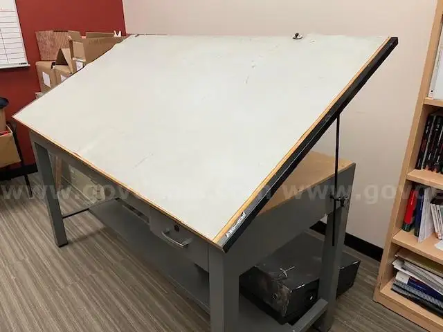 Drafting table