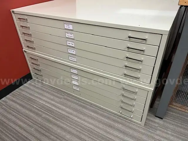 Flat filing cabinet