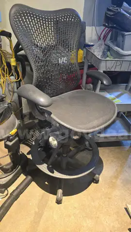 Herman Miller &#x22;Mirra 2&#x22; work stool