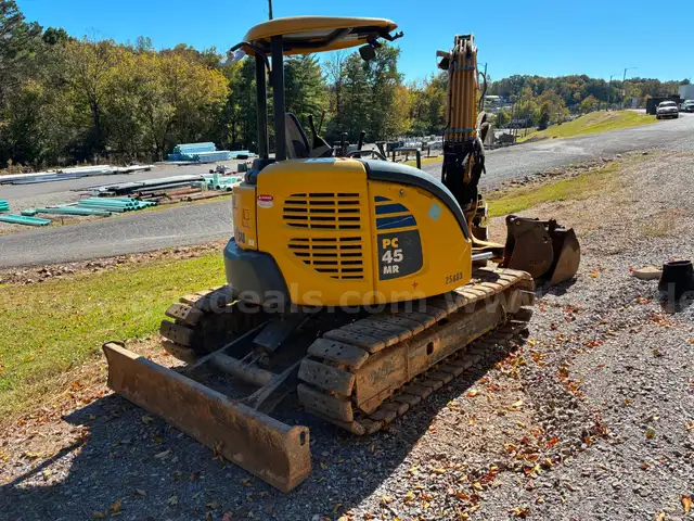 2012 KOMATSU EXCAVATOR