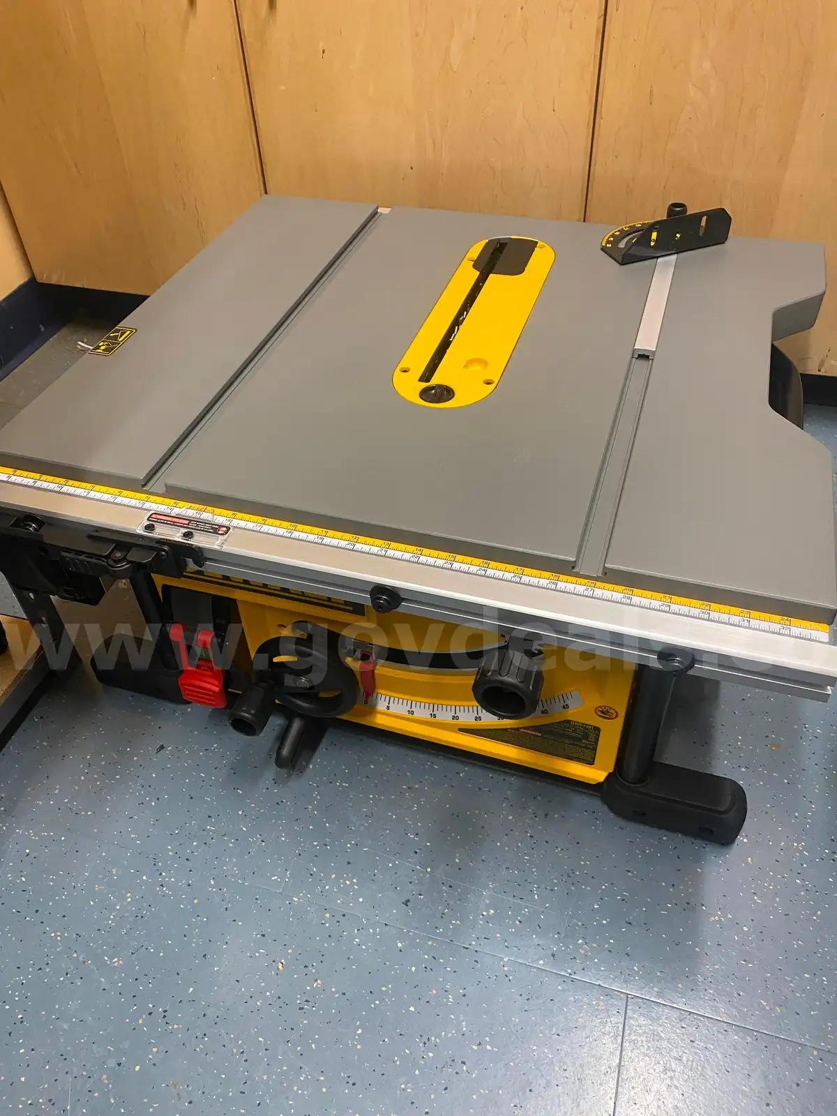 1 Dewalt portable Table Saw and 1 Dewalt Radial Arm/Chop Saw GovDeals