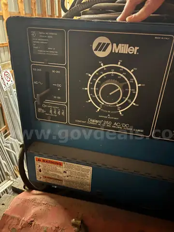 Miller AC/DC Welder