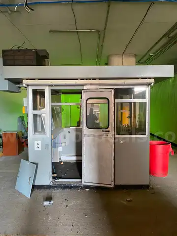 Guard shack Building
