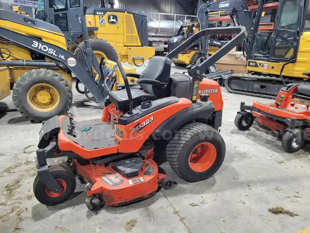 2013 Kubota ZD323 Zero-Turn Mower