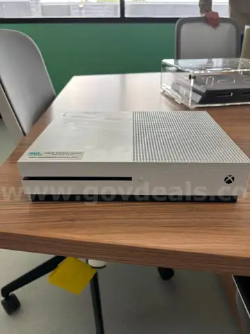Xbox One S