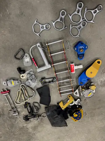 Ropes Hardware