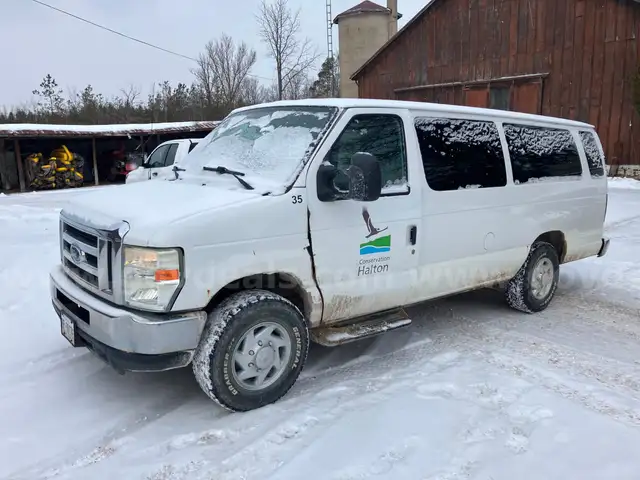 2009 Ford E-350 Econoline