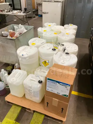 Lots of detergent
