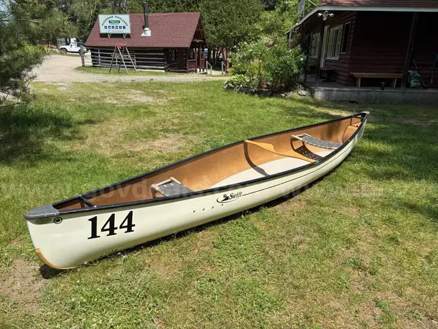 Canoe - Swift Algonquin 16ft Kevlar