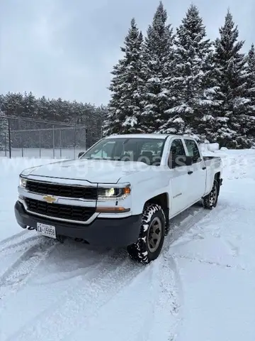2017 Chevrolet Silverado 1500 Work Truck Crew Cab 4WD