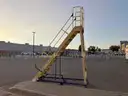 Rolling safety ladder