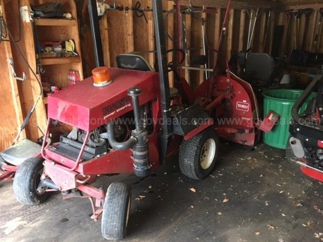 Toro Groundsmaster 345 Hydraulic Power Unit w/Debris Blower Attachment ...