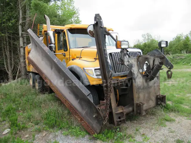 2005 International 7600