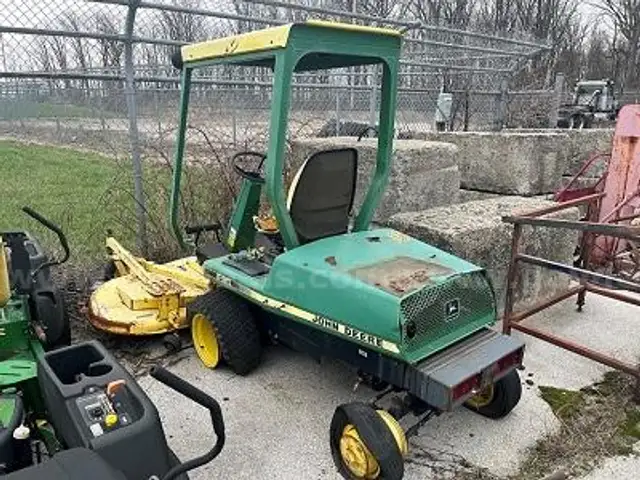 John Deere F911 Lawn Mower