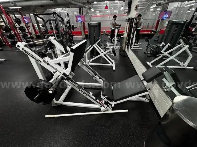 Paramount -Leg Press