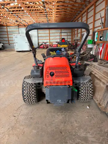 Kubota ZD326