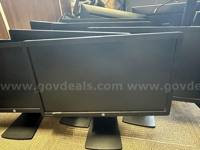 HP 23&#x22; Monitors. EliteDisplay E231i  (group of 4)