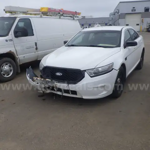 2014 Ford Taurus AWD SEDAN 4-DR, 3.7L V6 DOHC 24V.