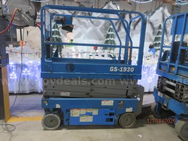 Genie Scissor Lift - Model GS-1930