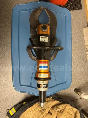 Holmatro Cutter
