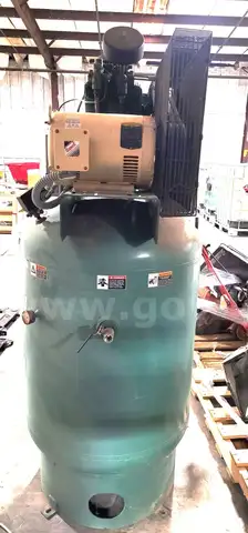 Champion Advantage Air Compressor   Auction 0089