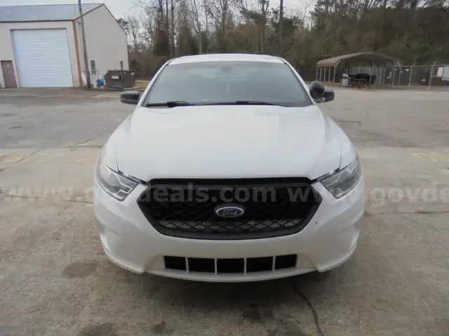 2016 Ford Taurus