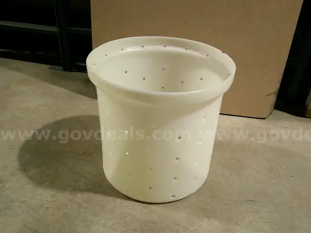 Salad Spinner Container