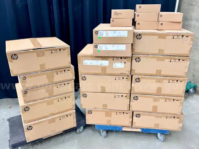 Lot of HP Network Components, Mixed Models (404-24)
