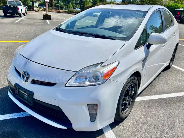 Hybrid Car: 2012 Toyota Prius, 199K Mi. (408-68, Veh 753)