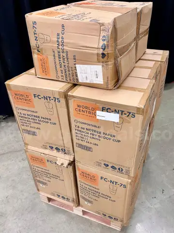 Pallet of French Fry Scoop Cups (413-61)