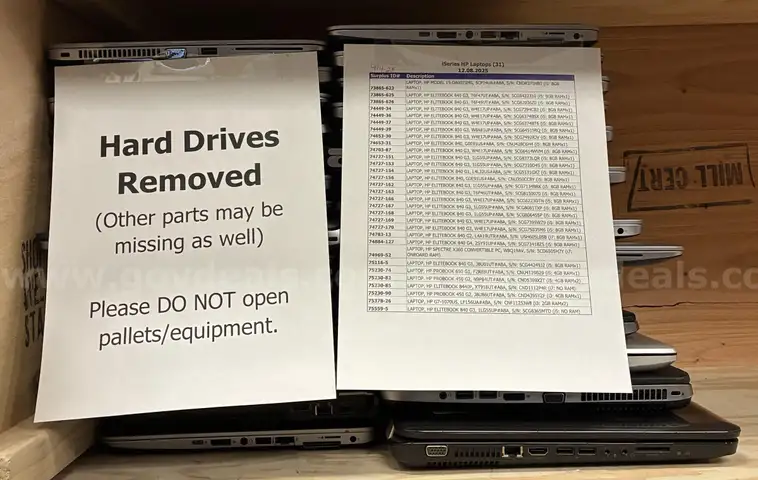 Lot of 31 Laptops: HP iSeries (Hard Drives Removed) (414-23)