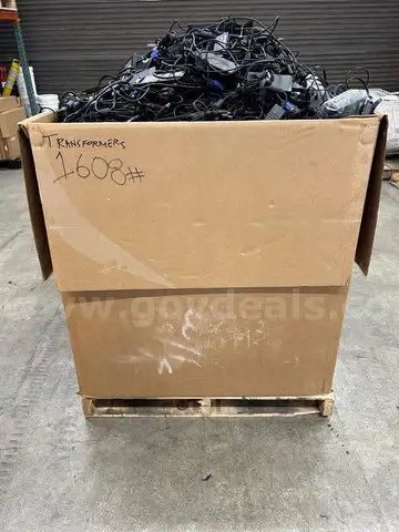 Gaylord of Power Adapters, Gross Weight 1608 lbs. (416-35)