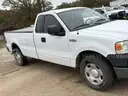 2005 Ford F-150 XL 2WD