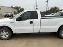2005 Ford F-150 XL 2WD