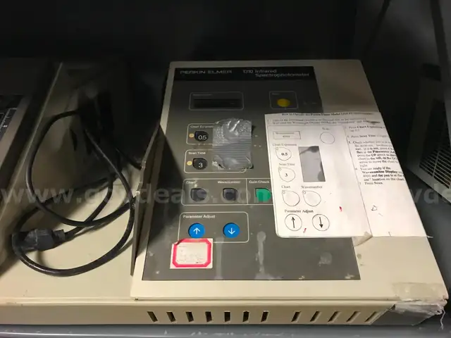 Perkin Elmer 1310 Infrared Spectrophotometer